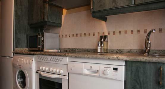 Zaguan Guest House Rascafria Exterior photo