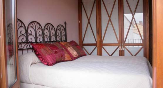 Zaguan Guest House Rascafria Exterior photo